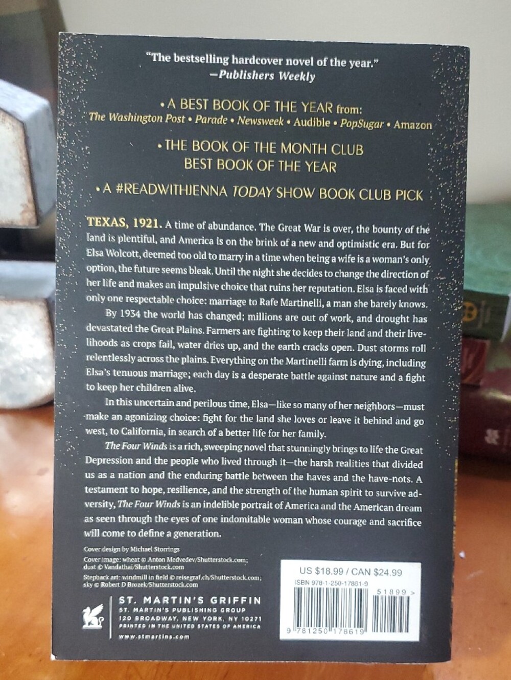 Kristin Hannah "The Four Winds" Paperback Novel - Black & Gold - Picture 2 of 4